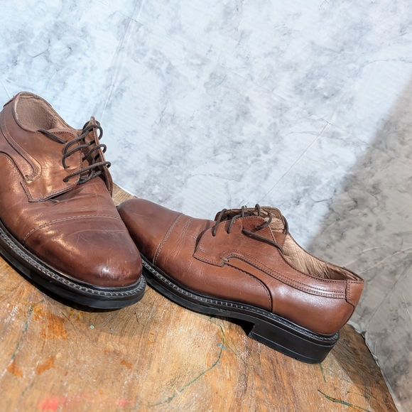 Bostonian Brown Leather Men's Oxfords - Picture 2 of 4
